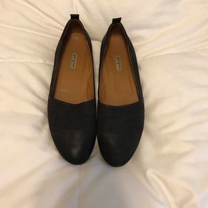 Paul Green black leather loafers
